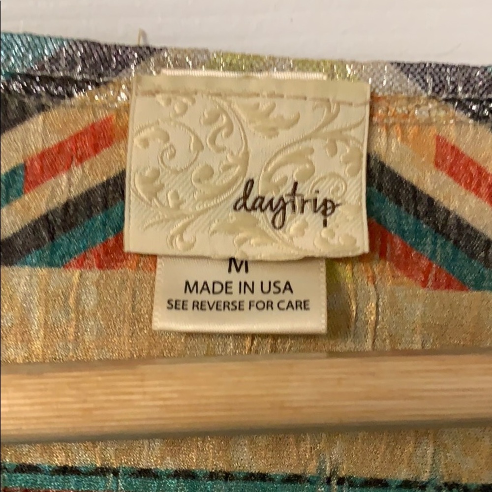 Aztec Foil Top - Picture 4 of 5